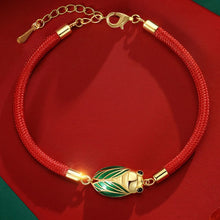 Charger l&#39;image dans la galerie, Bracelet en corde rouge porte bonheur de la Chine - cigale, le chant de l&#39;été
